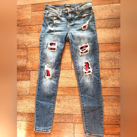 Judy Blue Denim - JUDY BLUE BUFFALO PLAI SLIM FIT JEANS- SIZE 7/28